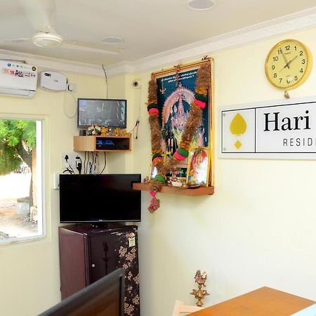 ホテルHari Iyer Residency Tiruchchendūr エクステリア 写真